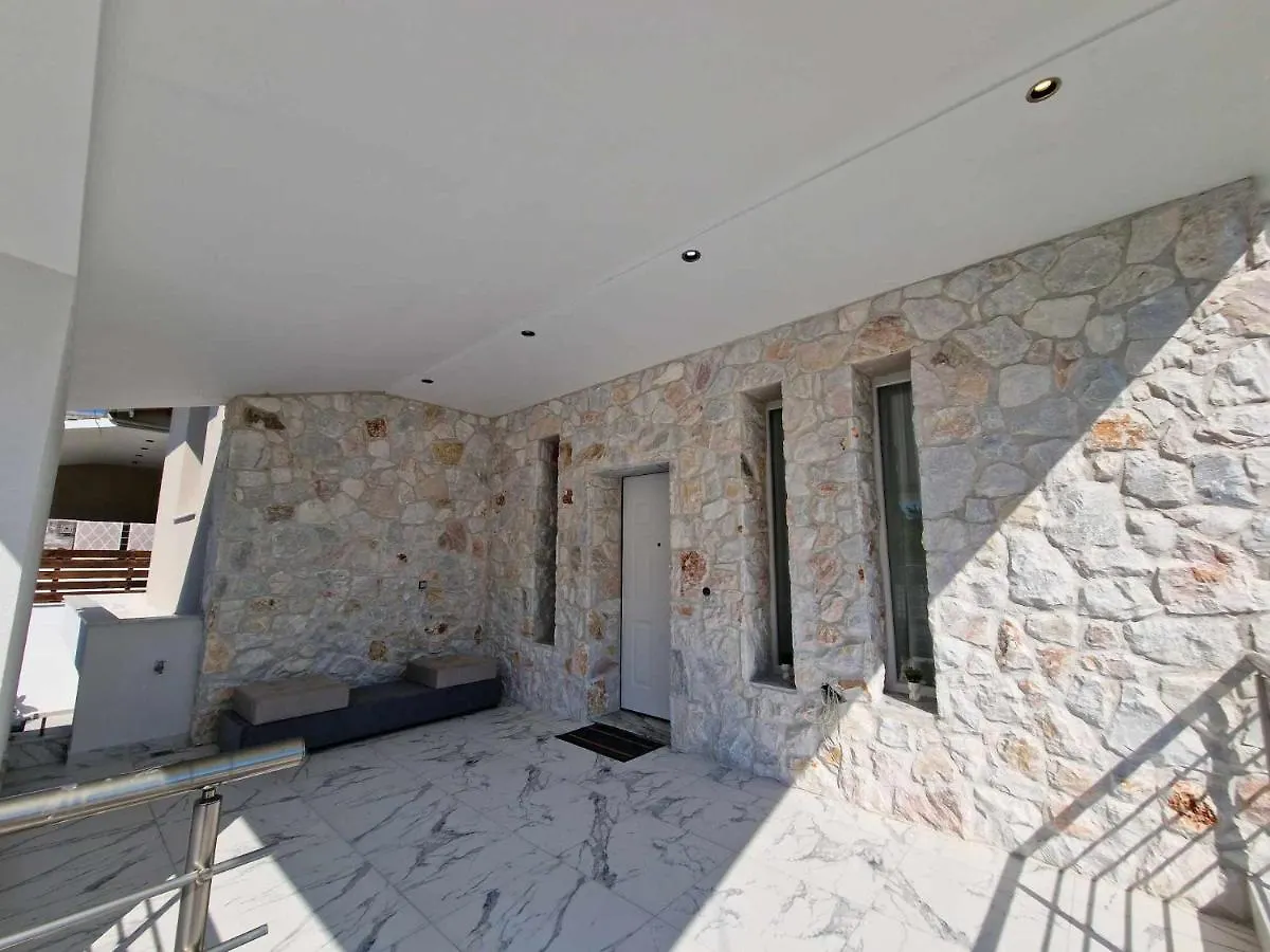Villa Hillside Pefkohori اليونان