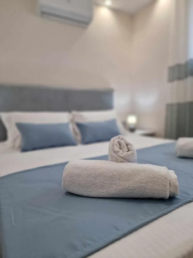 Villa Hillside Pefkohori بيفكوهوري
