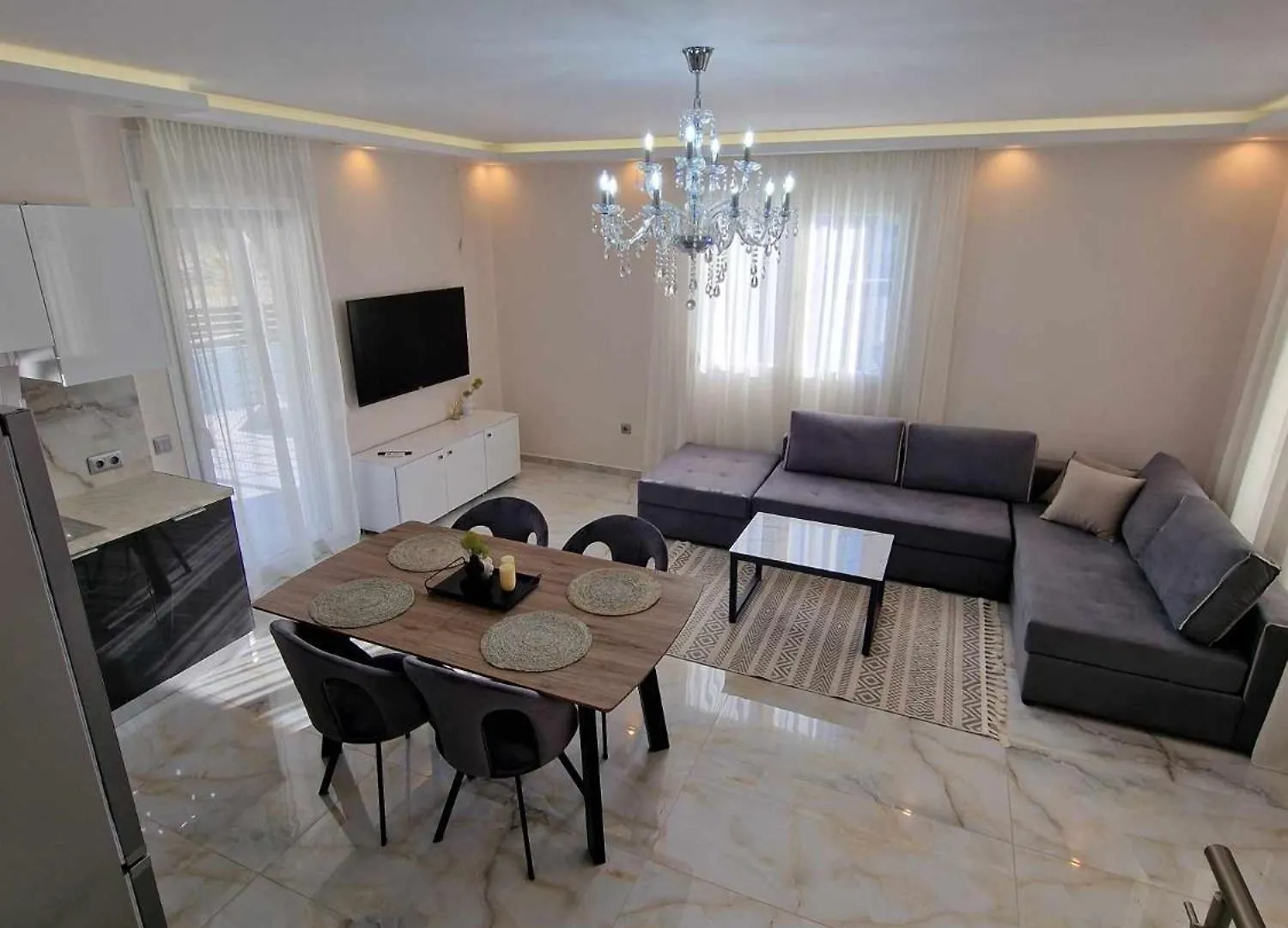 Villa Hillside Pefkohori  بيفكوهوري